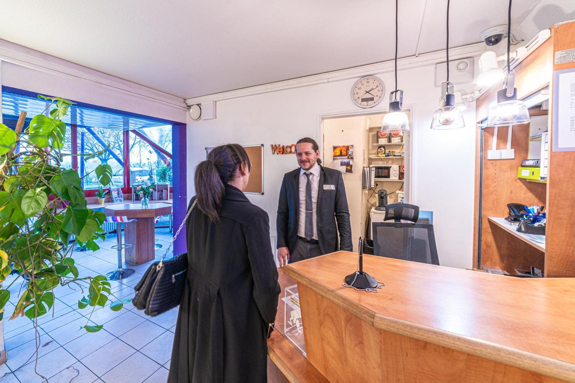 Montempo Apparthotel Cdg Goussainville Гусенвил Екстериор снимка
